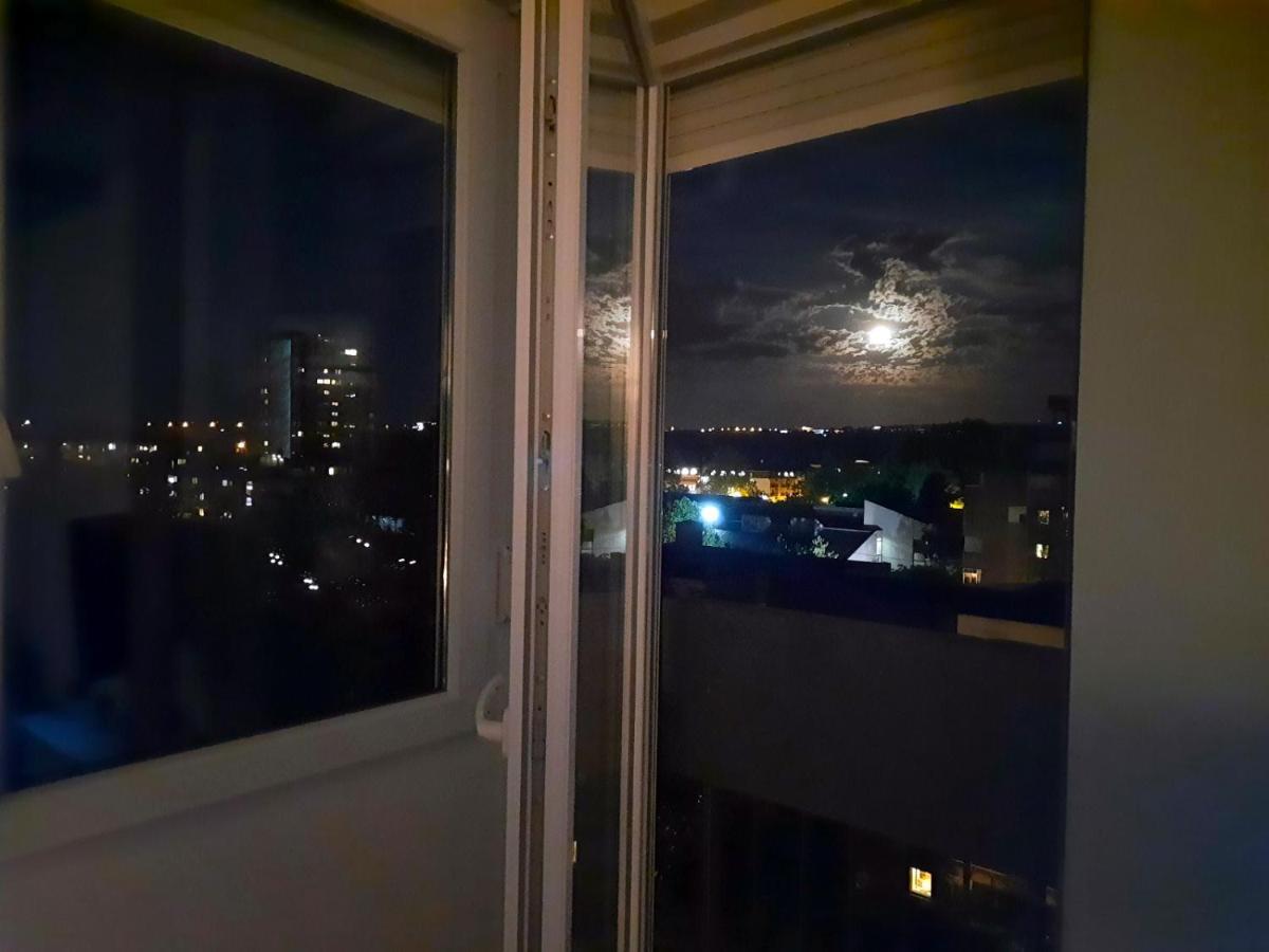 Апартаменты Blue Moon Нови-Сад Экстерьер фото